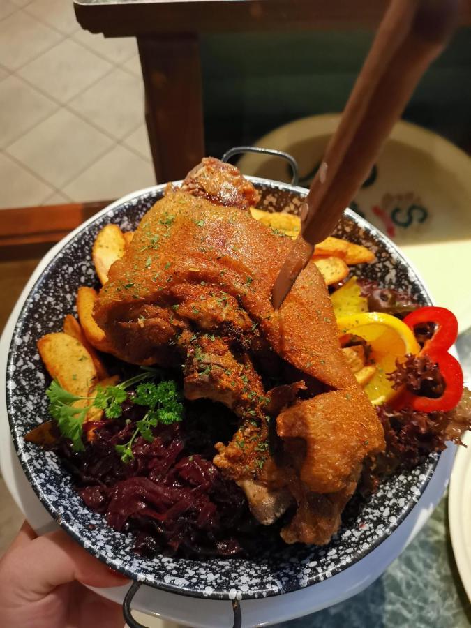 Park Hédervár 외부 사진